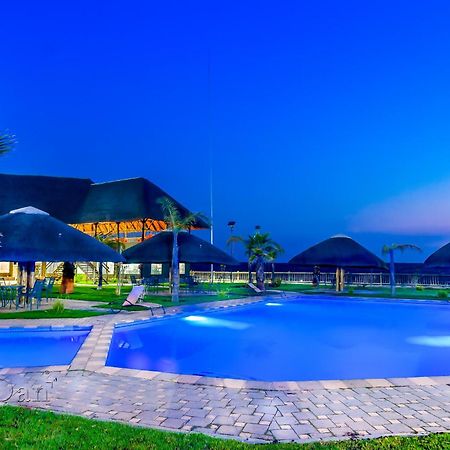 Big Valley Game Lodge Lobatse Exteriör bild