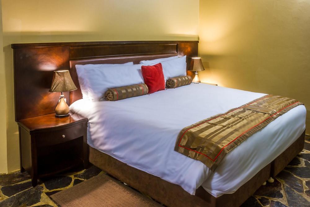 Big Valley Game Lodge Lobatse Exteriör bild