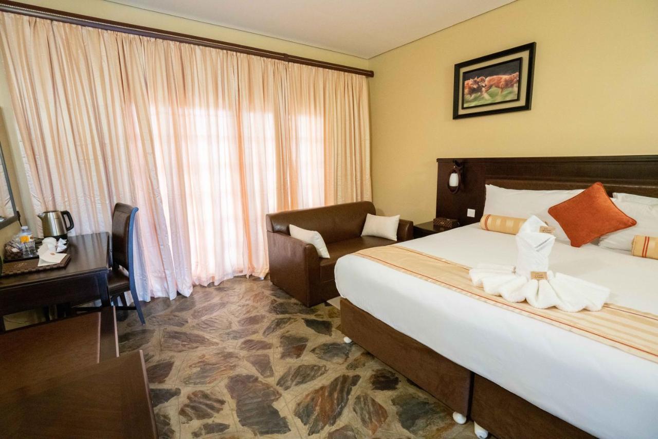 Big Valley Game Lodge Lobatse Exteriör bild