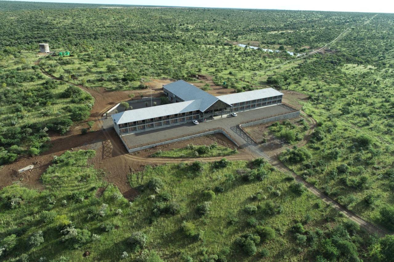 Big Valley Game Lodge Lobatse Exteriör bild